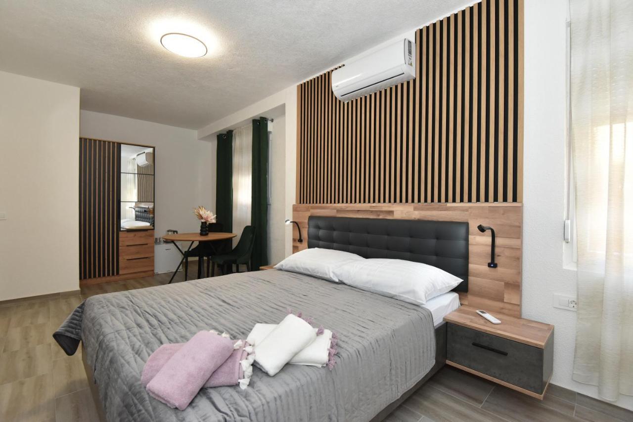 Sofia'S Studio & Room Zadar Bagian luar foto