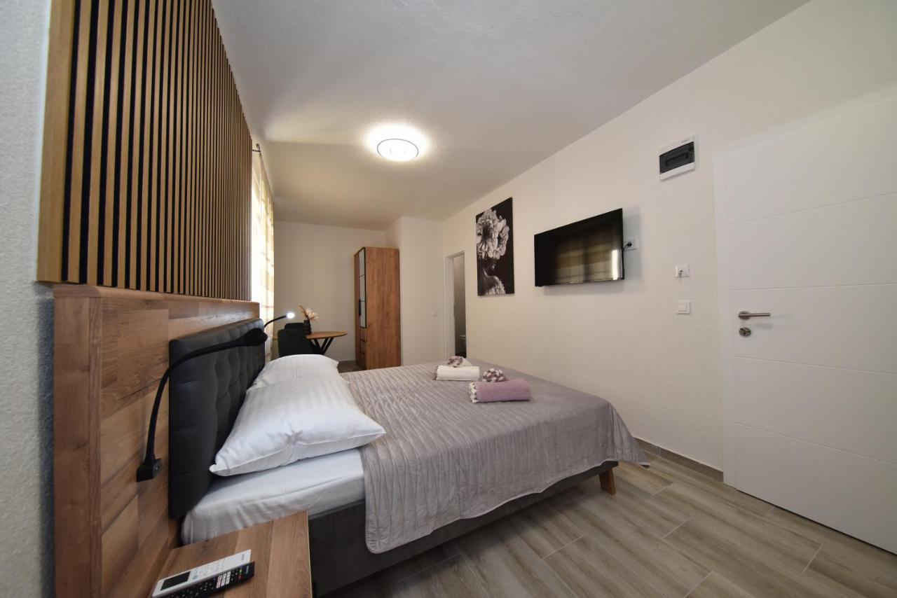 Sofia'S Studio & Room Zadar Bagian luar foto