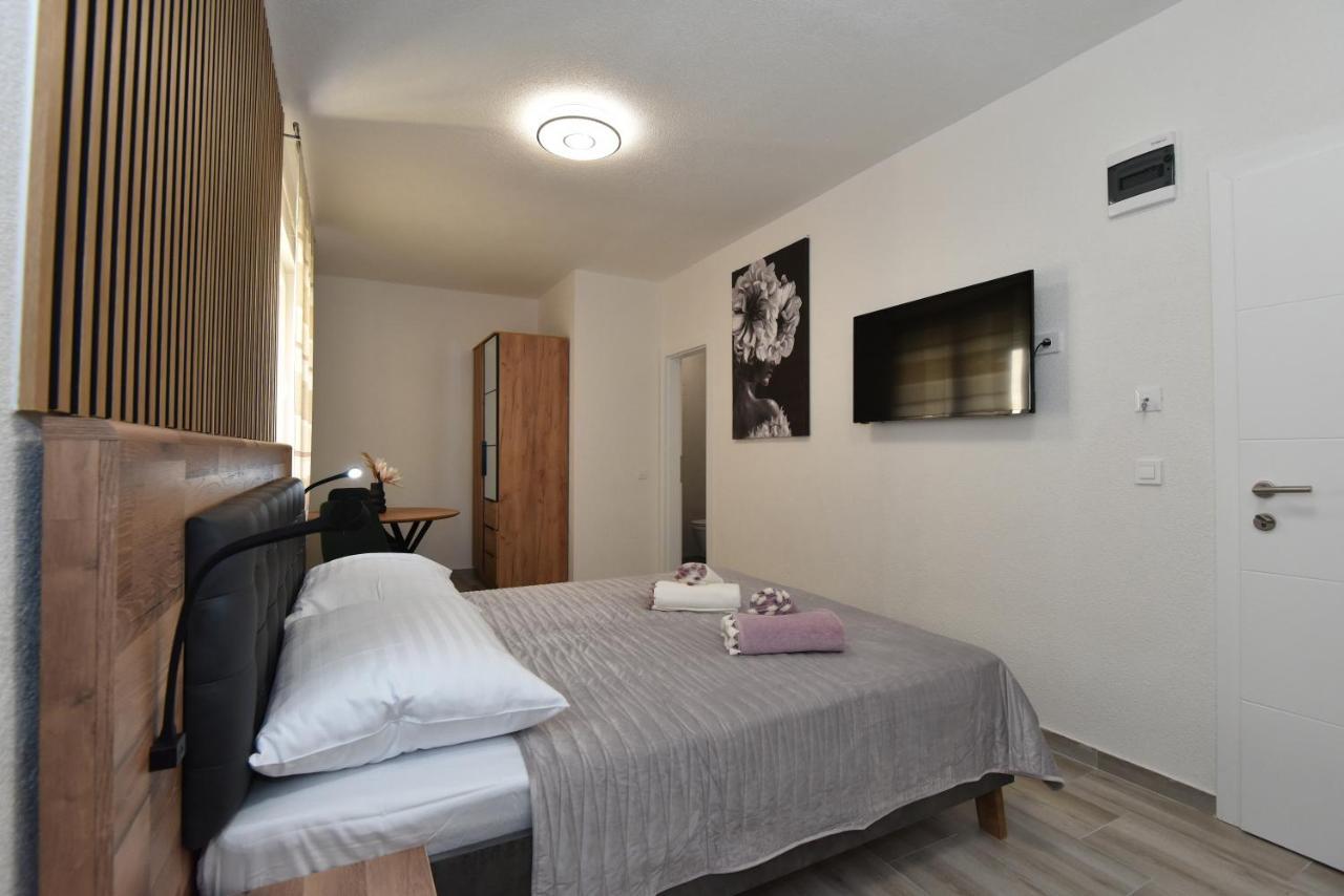Sofia'S Studio & Room Zadar Bagian luar foto