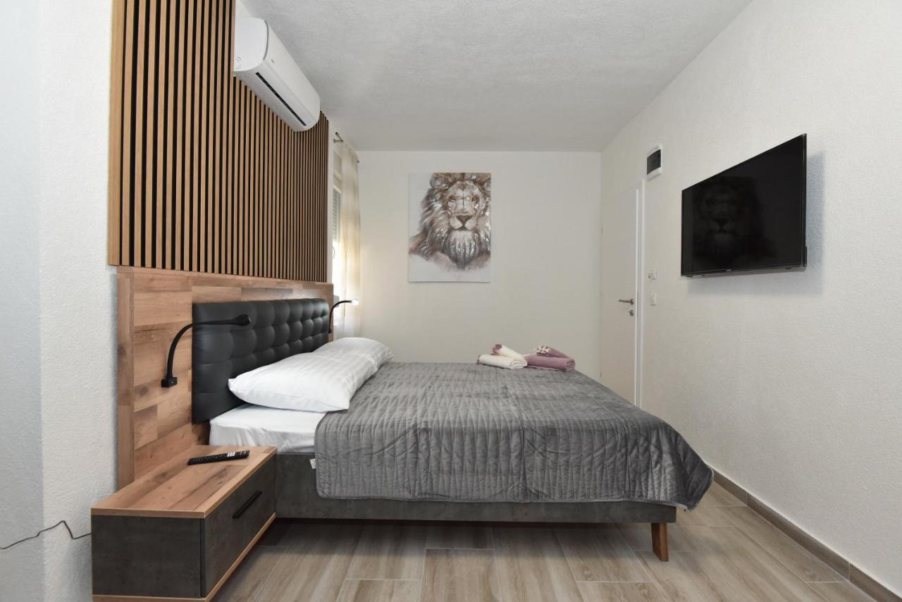 Sofia'S Studio & Room Zadar Bagian luar foto